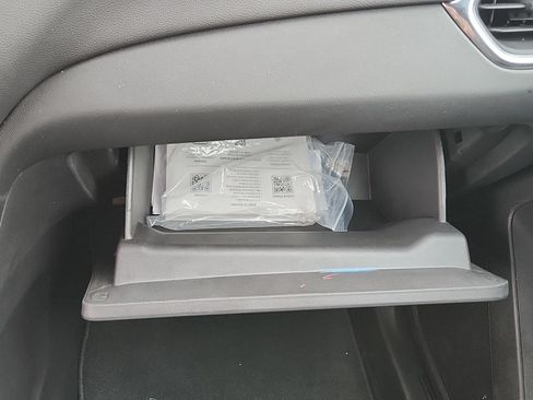 Used 2024 Chevrolet Equinox LT FWD image 17