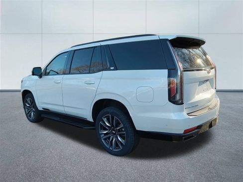 Used 2024 Cadillac Escalade Sport image 3