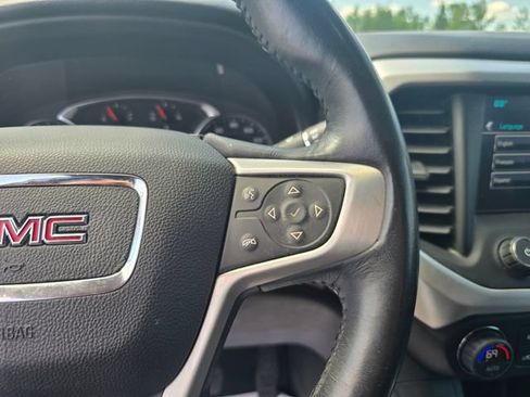Used 2017 GMC Acadia SLT FWD image 28