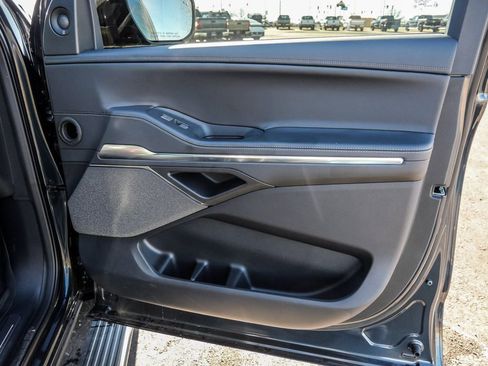 New 2025 Lincoln Navigator Reserve w/ Jet Appearance Package image 20