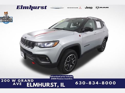 Used 2024 Jeep Compass Trailhawk image 1