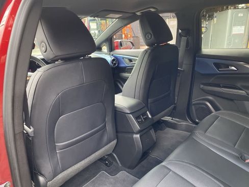 Used 2025 Chevrolet Equinox EV LT w/ Convenience Package FWD image 15