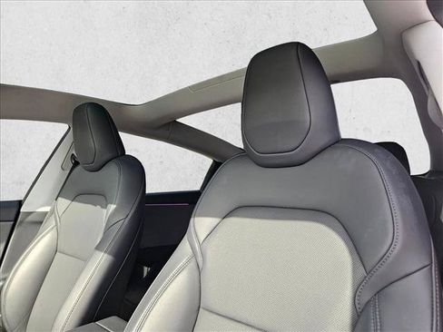 Used 2026 Tesla Model 3 RWD image 11