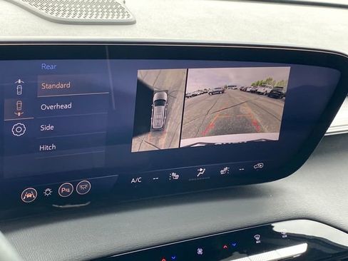 Certified 2026 Buick Enclave Preferred AWD/4WD image 12