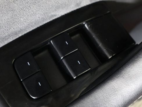 Used 2018 Tesla Model 3 Long Range image 36