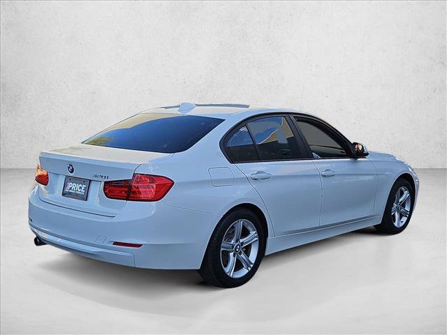 Used 2015 BMW 320i Sedan RWD image 5