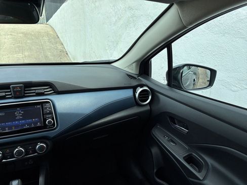Used 2025 Nissan Versa SV FWD image 33