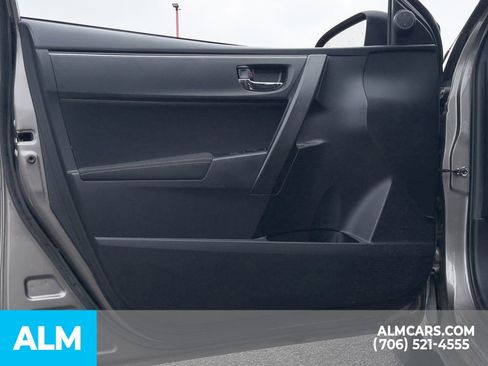 Used 2017 Toyota Corolla L image 12