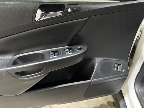 Used 2007 Volkswagen Passat 2.0T image 20