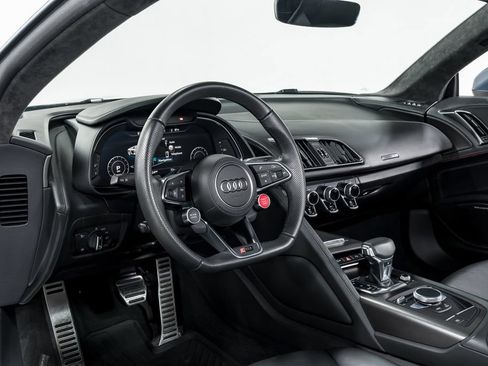 Used 2021 Audi R8 V10 RWD image 11