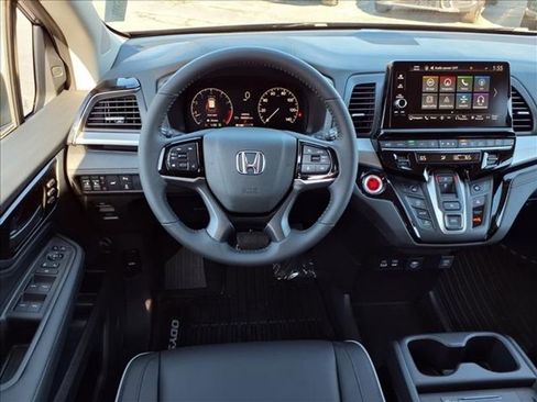 New 2026 Honda Odyssey Touring image 14