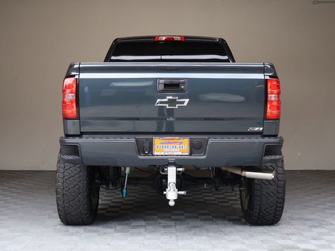 Used 2017 Chevrolet Silverado 1500 LT w/ LT Convenience Package AWD/4WD image 16