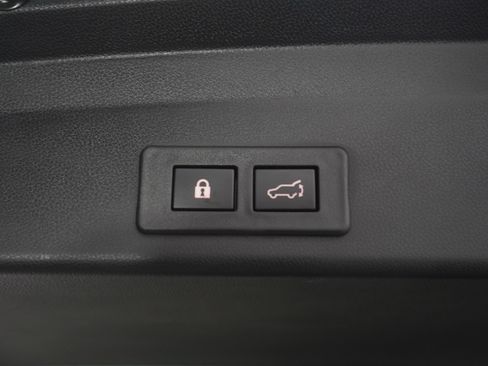 Used 2024 Subaru Ascent Premium w/ Convenience Package image 12