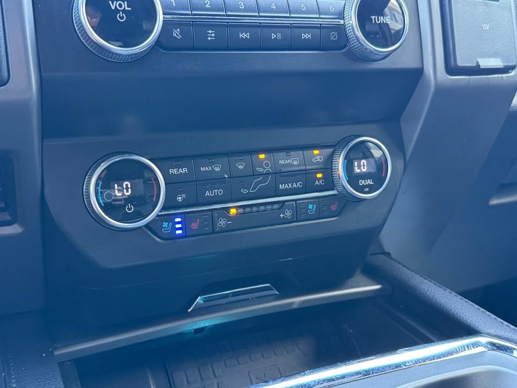 Used 2021 Ford Expedition XLT AWD/4WD image 15