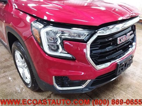 Used 2022 GMC Terrain SLE w/ Driver Convenience Package image 12