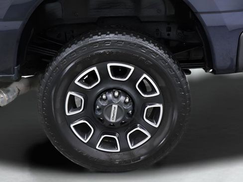 Used 2023 Ford F250 Platinum AWD/4WD image 39