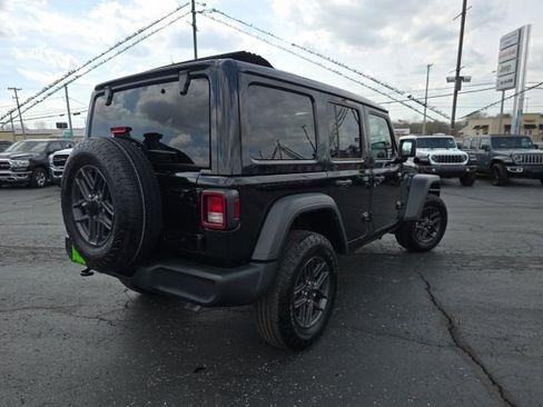 Used 2024 Jeep Wrangler Unlimited Sport AWD/4WD image 7