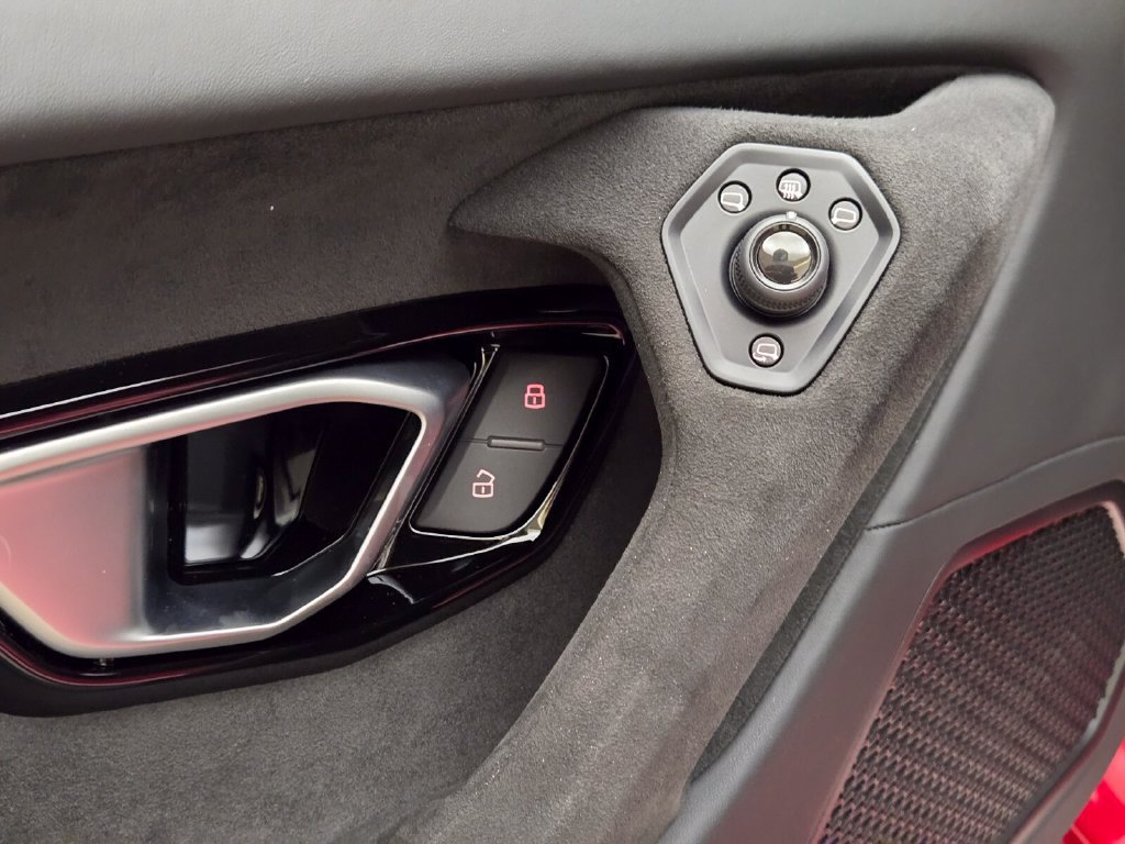 Used 2023 Lamborghini Huracan Tecnica RWD image 26