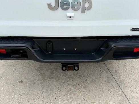 Used 2022 Jeep Gladiator Overland w/ Popular Equipment Package image 6