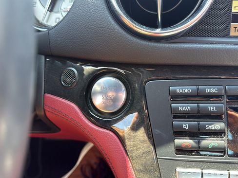 Used 2013 Mercedes-Benz SL 550 image 13