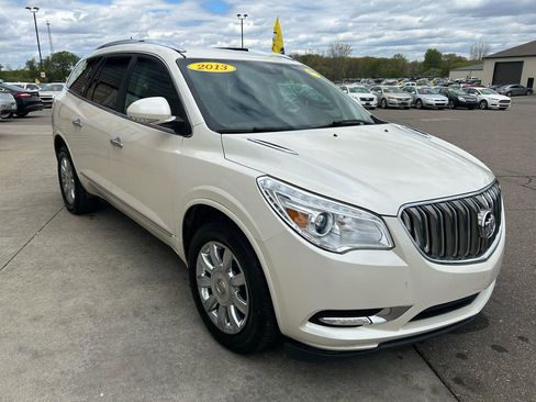 Used 2013 Buick Enclave Leather FWD image 3