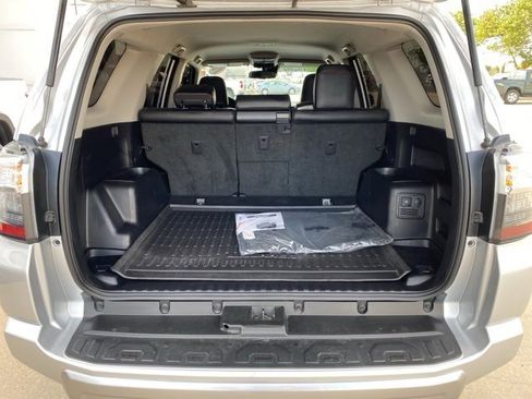 Used 2024 Toyota 4Runner TRD Off-Road Premium image 4