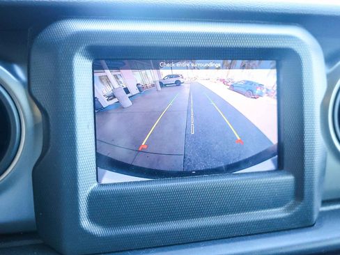 Used 2021 Jeep Wrangler Unlimited Sport image 30