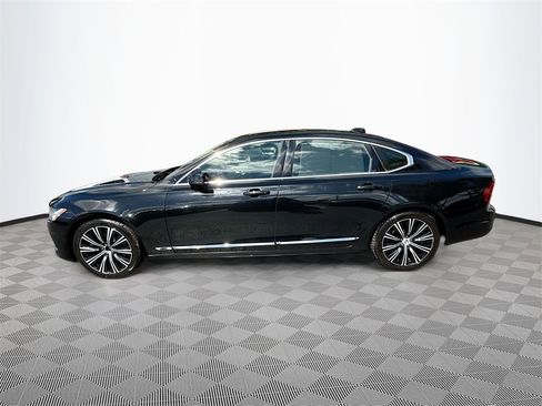 Used 2023 Volvo S90 B6 Plus image 5