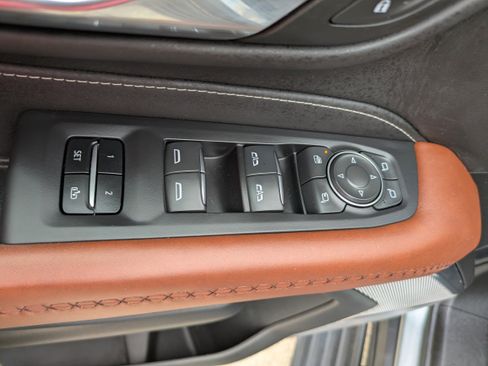 Used 2024 GMC Yukon XL Denali Ultimate image 20