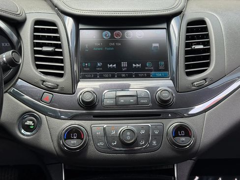 Used 2018 Chevrolet Impala Premier FWD image 20