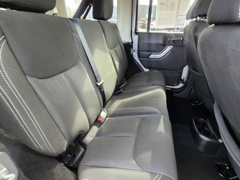 Used 2015 Jeep Wrangler Unlimited Sahara w/ Dual Top Group image 20