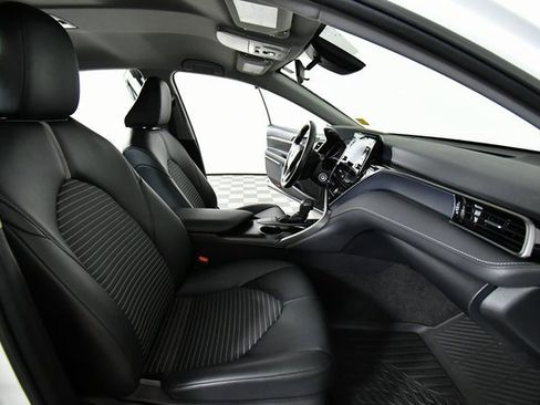 Used 2023 Toyota Camry SE image 22