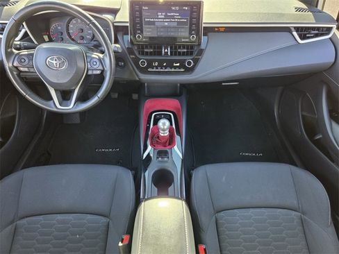 Used 2022 Toyota Corolla SE image 8