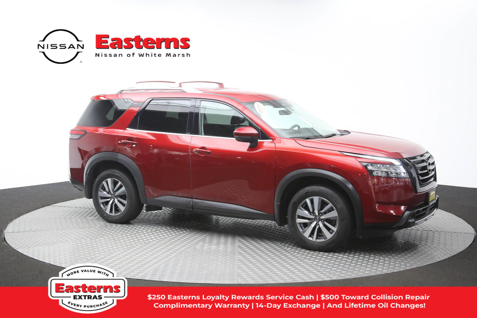 Used 2023 Nissan Pathfinder SL w/ Lighting Package (N92) AWD/4WD image 43