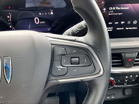 Used 2025 Buick Encore GX Preferred FWD image 11