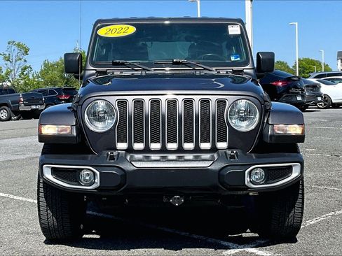 Used 2022 Jeep Wrangler Unlimited Sahara AWD/4WD image 3