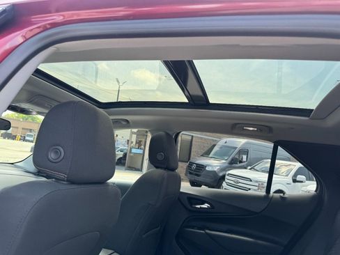 Used 2020 Chevrolet Equinox LT FWD image 11