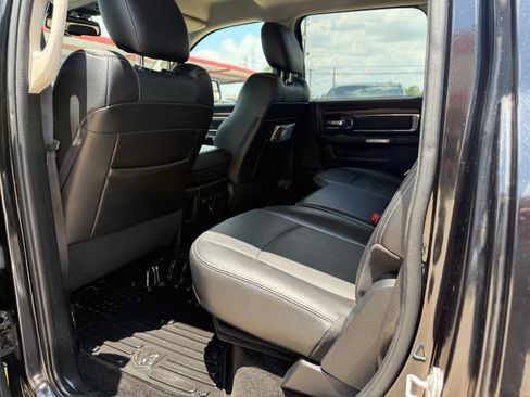 Used 2016 RAM 1500 Laramie w/ Convenience Group AWD/4WD image 7