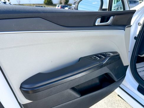 Used 2021 Kia K5 LXS image 17