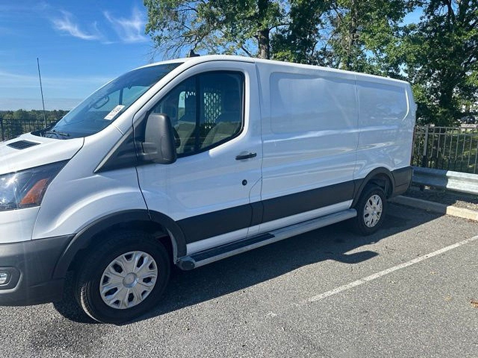 Used 2025 Ford Transit 250 Low Roof w/ Exterior Upgrade Package RWD image 2