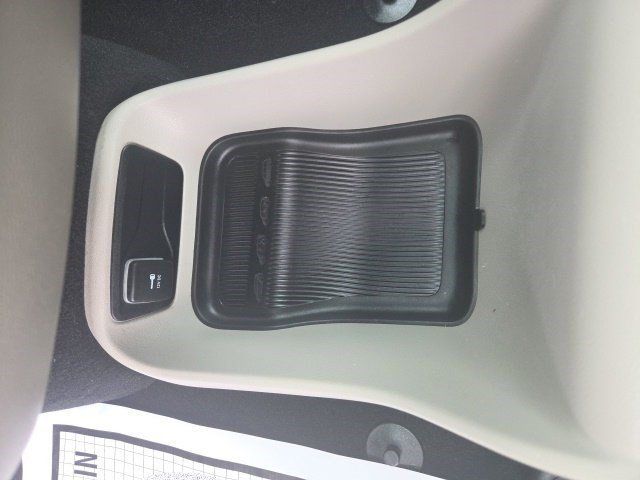 Used 2023 Chrysler Voyager LX FWD image 37
