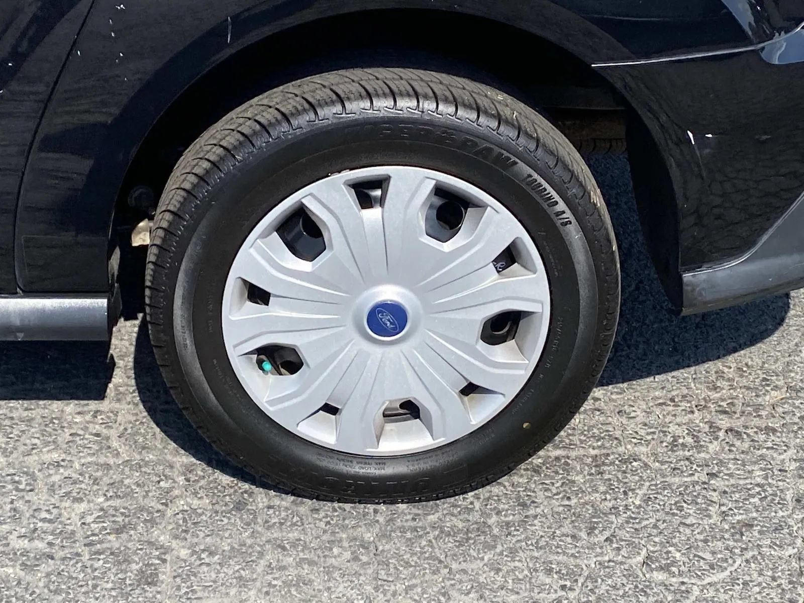 Used 2019 Ford Transit Connect XLT FWD image 7