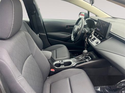 Used 2024 Toyota Corolla LE image 15
