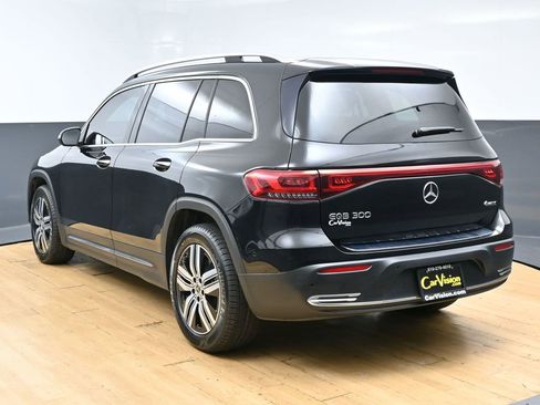 Used 2023 Mercedes-Benz EQB 300 4MATIC w/ Exclusive Package image 8