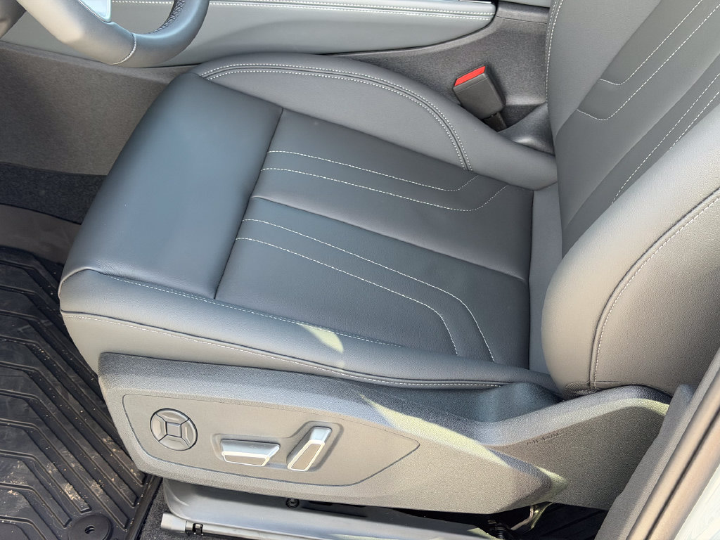 New 2026 Audi Q3 quattro 2.0T AWD/4WD image 16