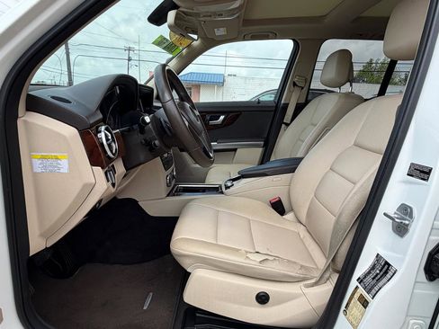 Used 2013 Mercedes-Benz GLK 350 2WD image 9
