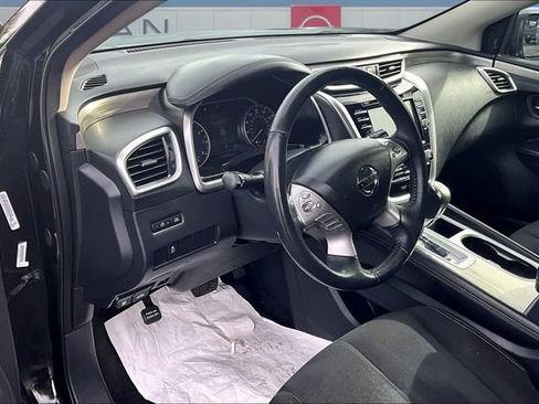 Used 2018 Nissan Murano SV AWD/4WD image 17