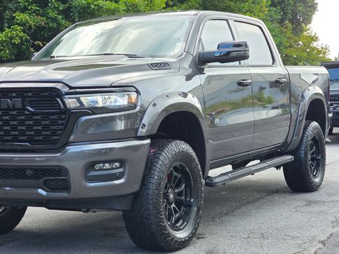 Used 2025 RAM 1500 Big Horn AWD/4WD image 3