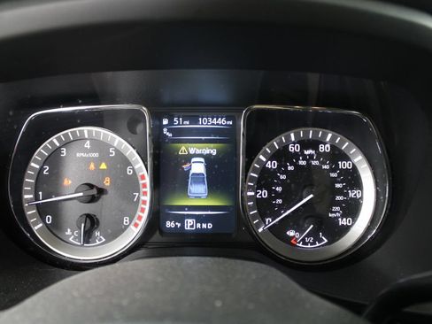 Used 2017 Nissan Titan SL RWD image 21