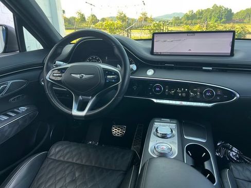 Used 2022 Genesis GV70 3.5T Sport w/ Sport Advanced Package AWD/4WD image 16